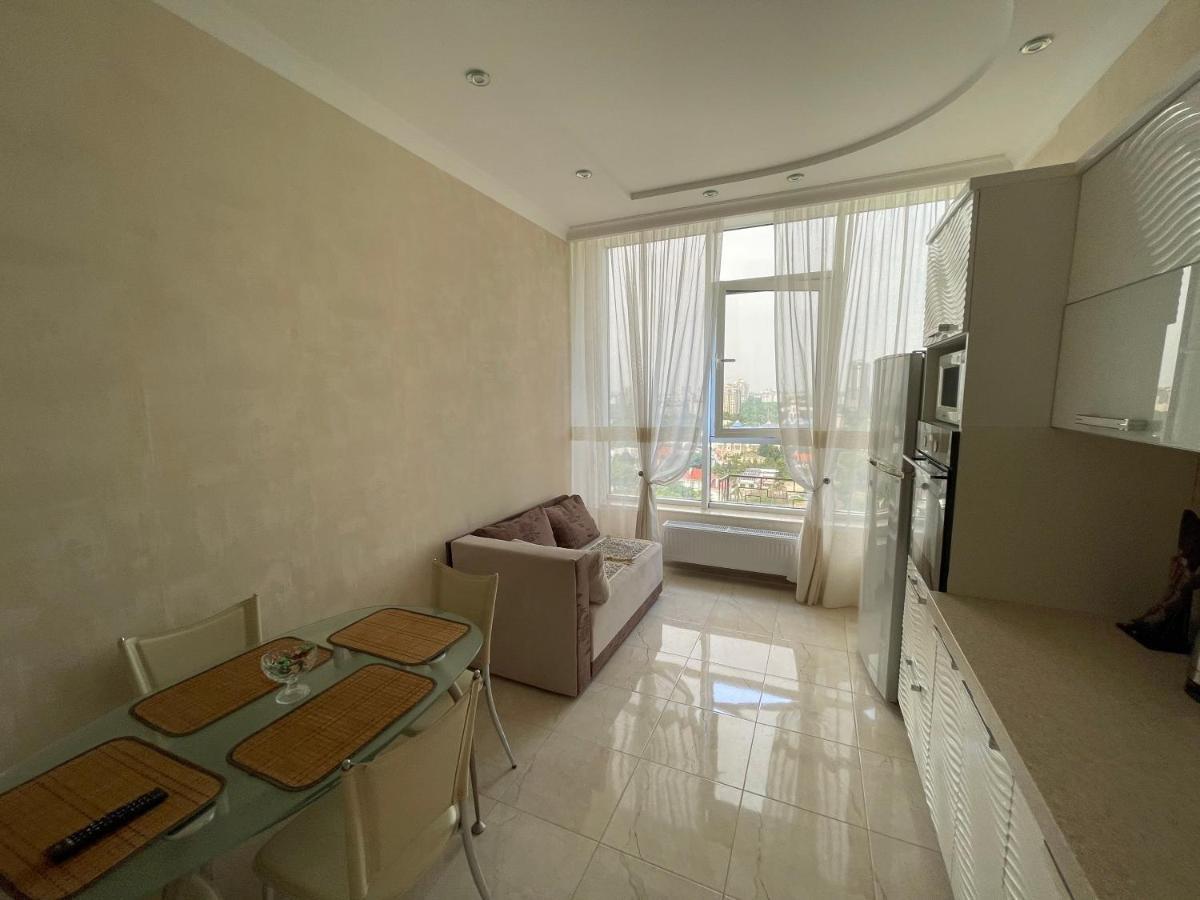 Sea View Kadorr Suite Odessa Exteriör bild
